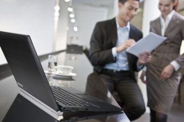 Toshiba legt zakelijke klanten in de watten