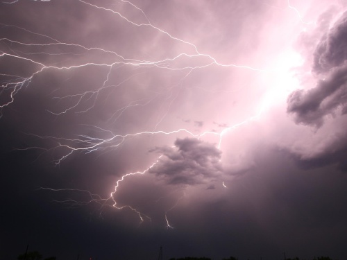 storm onweer donder bliksem