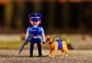 politieman playmobil hond